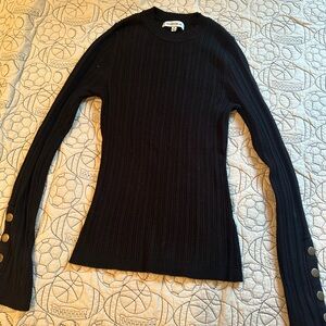 Hooked Up by IOT Black Ribbed Knit Top